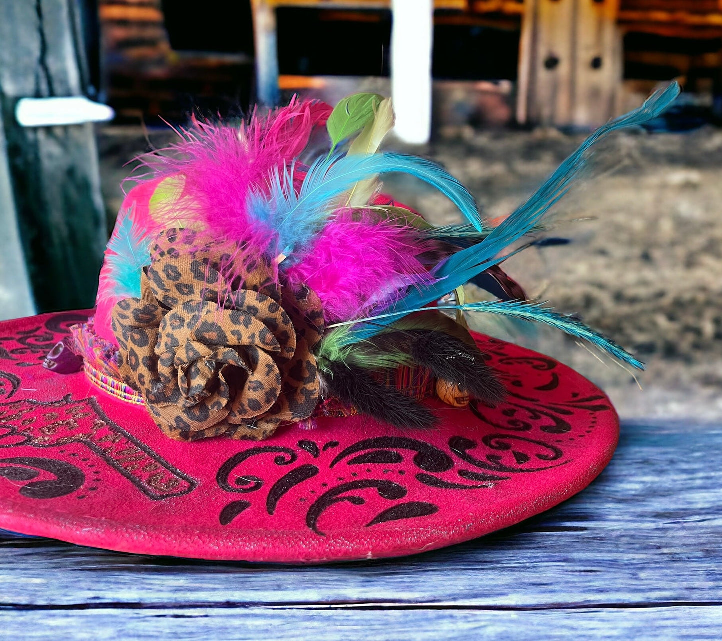 Hot to Trot Hat Fascinator - Mad Gringa Hats & Boutique