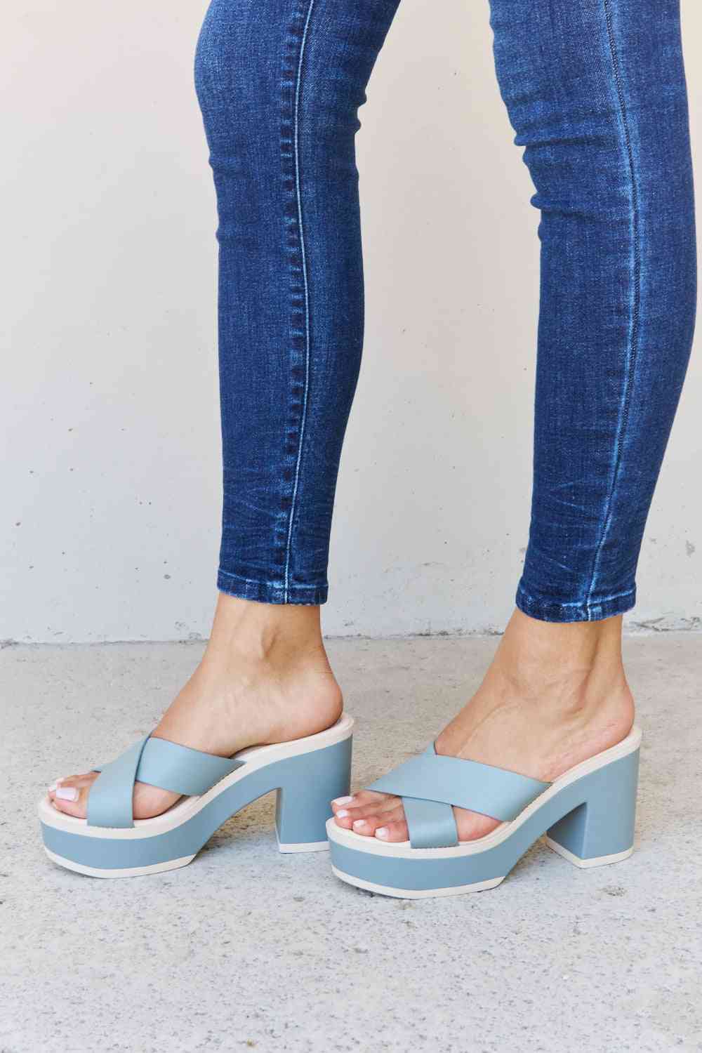 Weeboo Cherish The Moments Contrast Platform Sandals in Misty Blue - Mad Gringa Hats & Boutique
