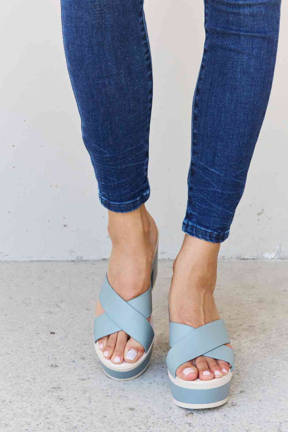 Weeboo Cherish The Moments Contrast Platform Sandals in Misty Blue - Mad Gringa Hats & Boutique