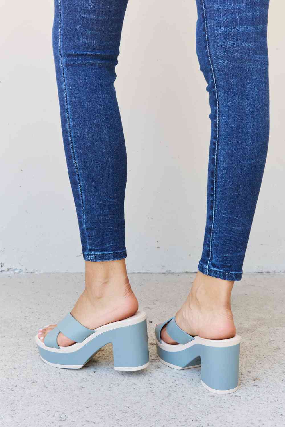 Weeboo Cherish The Moments Contrast Platform Sandals in Misty Blue - Mad Gringa Hats & Boutique